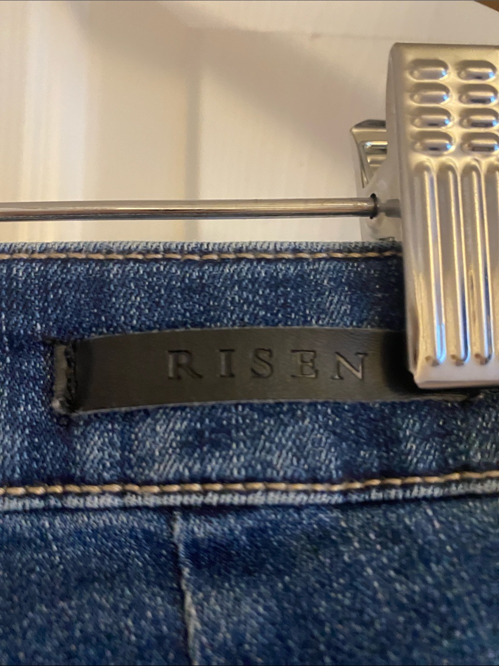 High-Rise Dark Blue Flared Jeans with Raw Hem - Picture 5 of 6